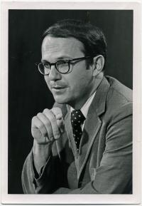 A.E. Dick Howard, 1989-1990